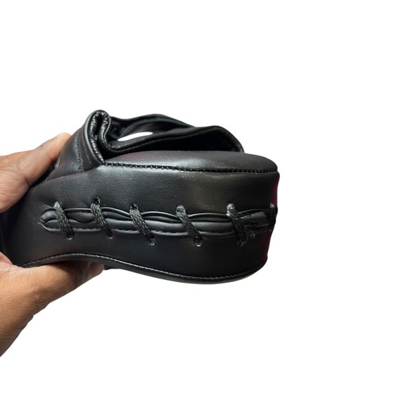 Elite Sports Boxing MMA Muay Thai Training Punch Mitts Focus Pads Black - Picture 3 of 4